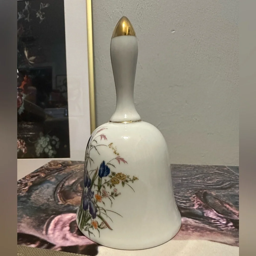 Vintage Japanese Inarco Floral Ceramic Bell with Handle - Cream and Gold